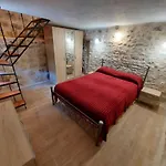 Elgina Apartments2 Mani Mína