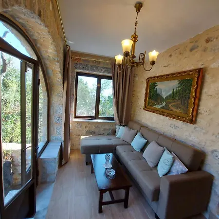 Elgina Apartments2 Mani Holiday home *