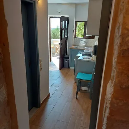 Elgina Apartments2 Mani Mina