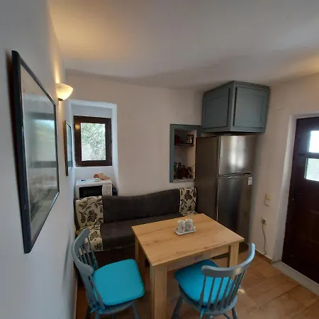Feriehus Elgina Apartments2 Mani
