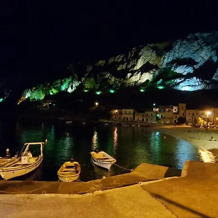 Elgina Apartments2 Mani Mína