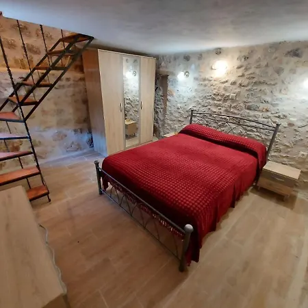 Elgina Apartments2 Mani Mína