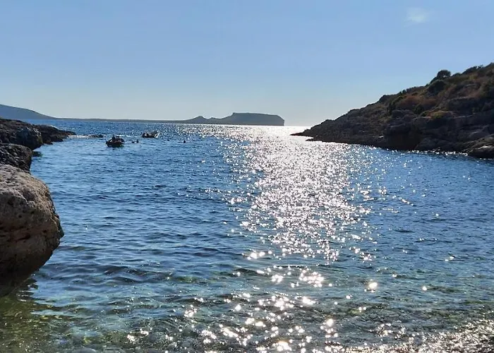 Elgina Apartments2 Mani *