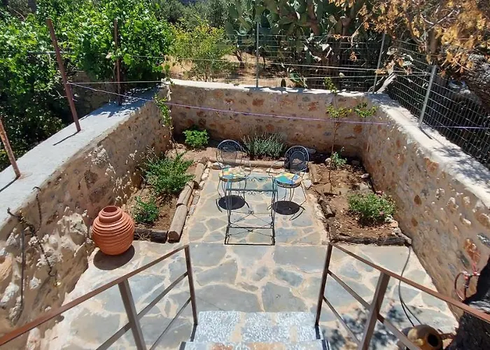 Elgina Apartments2 Mani